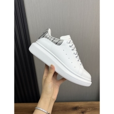 Alexander Mcqueen Low Shoes